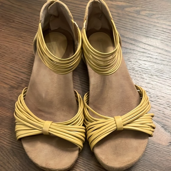 Giani Bernini Womens Jhene Sandals Ankle Straps Memory Foam Comfort. Size 6.5 - Picture 5 of 7